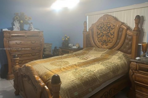 Villa ou maison à vendre à Miami Gardens, Floride: 3 chambres, 111.48 m2 № 1925445 - photo 10