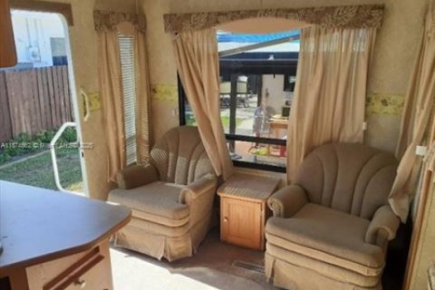 Immobilier commercial à vendre à Miami, Floride: 144.28 m2 № 1928921 - photo 19