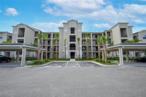 Condominio en alquiler en Lakewood Ranch, Florida, 3 dormitorios, 165.92 m2 № 1615560 - foto 1