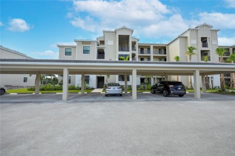 Condominio en alquiler en Lakewood Ranch, Florida, 3 dormitorios, 165.92 m2 № 1615560 - foto 3