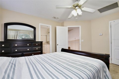 House in Orlando, Florida 7 bedrooms, 335.19 sq.m. № 2236216 - photo 29