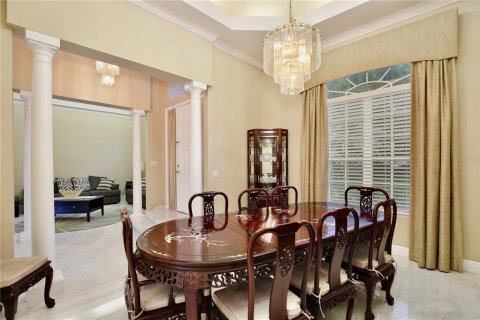 House in Orlando, Florida 7 bedrooms, 335.19 sq.m. № 2236216 - photo 4