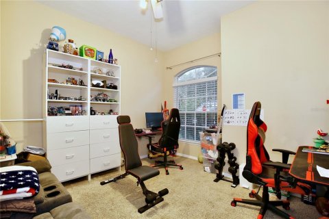 House in Orlando, Florida 7 bedrooms, 335.19 sq.m. № 2236216 - photo 20