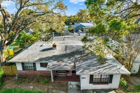 House in Tampa, Florida 4 bedrooms, 233.18 sq.m. № 1508797 - photo 3