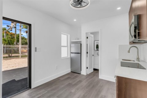 Купить виллу или дом в Майами, Флорида 5 спален, 83.61м2, № 1957733 - фото 8