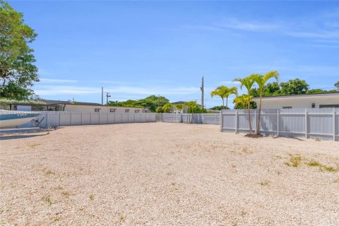 Купить виллу или дом в Майами, Флорида 5 спален, 83.61м2, № 1957733 - фото 25