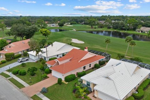 Villa ou maison à vendre à Sarasota, Floride: 3 chambres, 186.08 m2 № 2409020 - photo 8