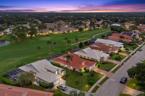 Villa ou maison à vendre à Sarasota, Floride: 3 chambres, 186.08 m2 № 2409020 - photo 10