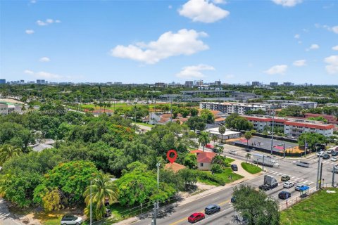 Propiedad comercial en venta en North Miami, Florida, 132.48 m2 № 1839708 - foto 14