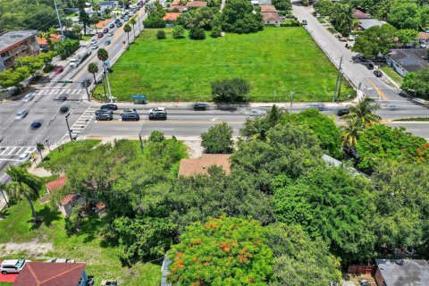 Propiedad comercial en venta en North Miami, Florida, 132.48 m2 № 1839708 - foto 10