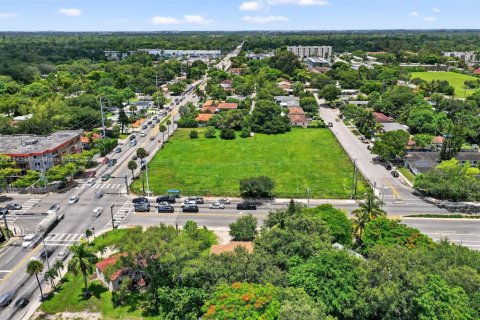 Propiedad comercial en venta en North Miami, Florida, 132.48 m2 № 1839708 - foto 11
