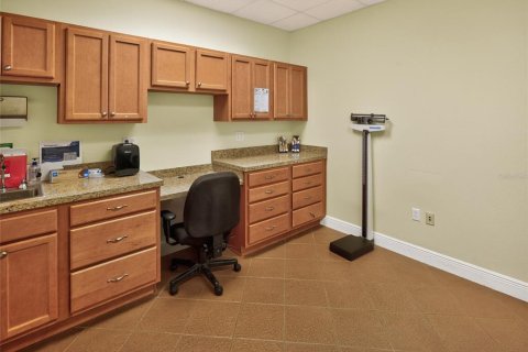 Commercial property in Lady Lake, Florida 373.47 sq.m. № 2195411 - photo 9