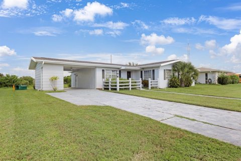 Villa ou maison à vendre à Port Charlotte, Floride: 2 chambres, 143.91 m2 № 1904338 - photo 3