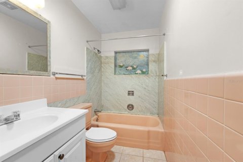 Villa ou maison à vendre à Port Charlotte, Floride: 2 chambres, 143.91 m2 № 1904338 - photo 19