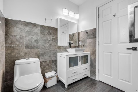 Купить виллу или дом в Дорал, Флорида 4 спальни, 232.07м2, № 2034168 - фото 21