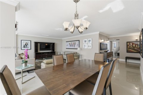 Condominio en venta en Fort Lauderdale, Florida, 2 dormitorios, 134.71 m2 № 1976610 - foto 8