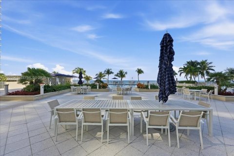 Condominio en venta en Fort Lauderdale, Florida, 2 dormitorios, 134.71 m2 № 1976610 - foto 22
