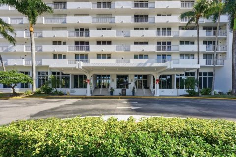 Condominio en venta en Fort Lauderdale, Florida, 2 dormitorios, 134.71 m2 № 1976610 - foto 26