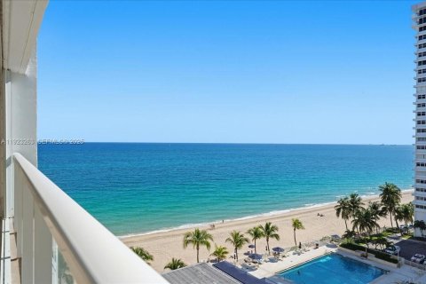Condominio en venta en Fort Lauderdale, Florida, 2 dormitorios, 134.71 m2 № 1976610 - foto 2