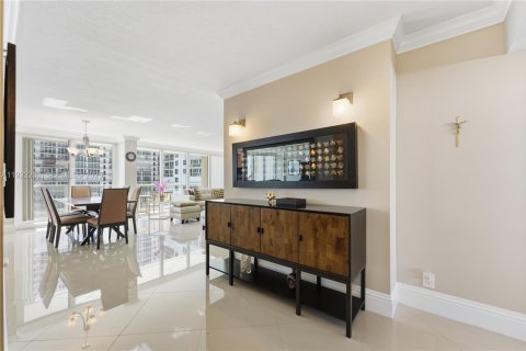 Condominio en venta en Fort Lauderdale, Florida, 2 dormitorios, 134.71 m2 № 1976610 - foto 6
