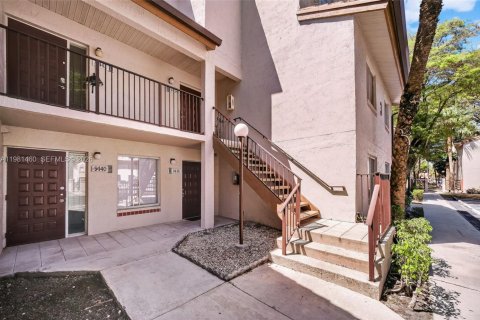 Condo in Miami, Florida, 2 bedrooms  № 2043074