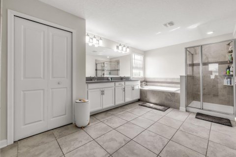 Villa ou maison à vendre à Orlando, Floride: 5 chambres, 369.66 m2 № 2316041 - photo 27