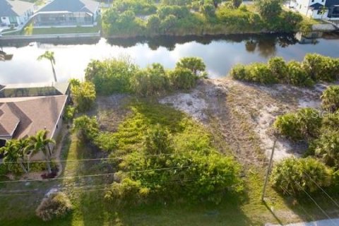 Casa en venta en Port Charlotte, Florida, 3 dormitorios, 196.58 m2 № 1580584 - foto 2