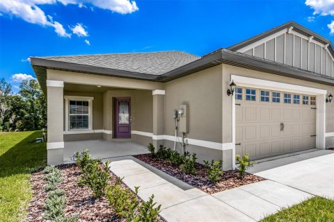 House in Lake Alfred, Florida 3 bedrooms, 130.34 sq.m. № 2106803 - photo 2