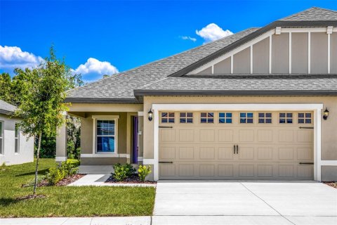 House in Lake Alfred, Florida 3 bedrooms, 130.34 sq.m. № 2106803
