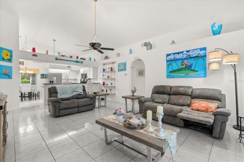 Casa en venta en Clermont, Florida, 3 dormitorios, 144.28 m2 № 1909886 - foto 5
