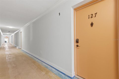 Купить кондоминиум в Сент-Пит-Бич, Флорида 6 комнат, 73.39м2, № 2120416 - фото 4