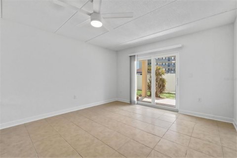 Купить кондоминиум в Сент-Пит-Бич, Флорида 6 комнат, 73.39м2, № 2120416 - фото 15