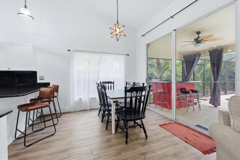 House in Bradenton, Florida 3 bedrooms, 174.01 sq.m. № 2100010 - photo 7