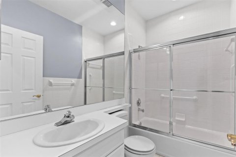 Touwnhouse à vendre à Tampa, Floride: 3 chambres, 222.97 m2 № 2291218 - photo 28