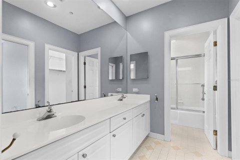 Touwnhouse à vendre à Tampa, Floride: 3 chambres, 222.97 m2 № 2291218 - photo 25