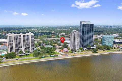 Touwnhouse à vendre à Tampa, Floride: 3 chambres, 222.97 m2 № 2291218 - photo 4