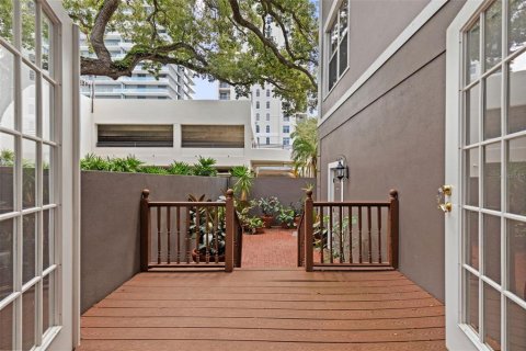 Touwnhouse à vendre à Tampa, Floride: 3 chambres, 222.97 m2 № 2291218 - photo 6