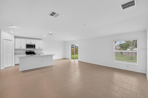 Casa en venta en Port Charlotte, Florida, 4 dormitorios, 169.45 m2 № 2166802 - foto 6