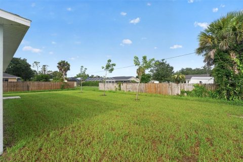 Casa en venta en Port Charlotte, Florida, 4 dormitorios, 169.45 m2 № 2166802 - foto 3
