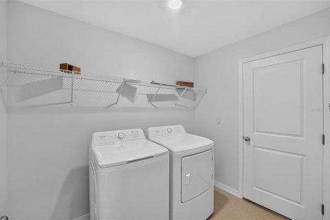 Casa en venta en Port Charlotte, Florida, 4 dormitorios, 169.45 m2 № 2166802 - foto 21