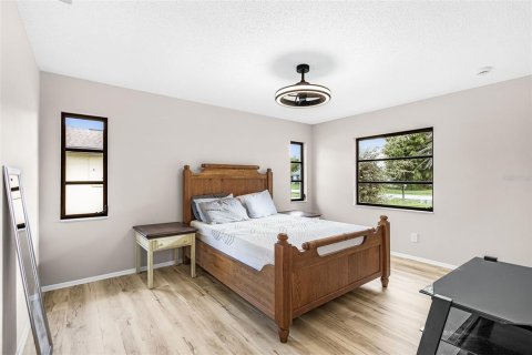 Villa ou maison à vendre à Port Charlotte, Floride: 3 chambres, 126.72 m2 № 2215477 - photo 16