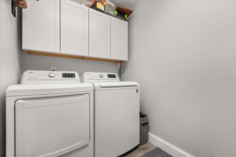 Condo in Winter Park, Florida, 2 bedrooms  № 1837634 - photo 18