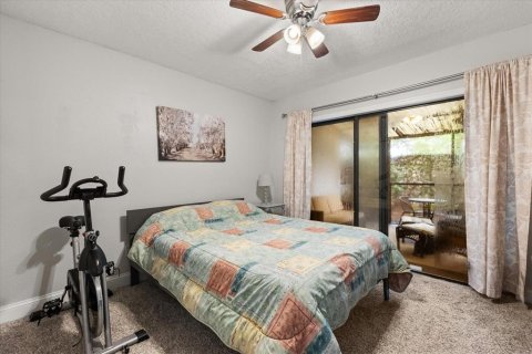 Condo in Winter Park, Florida, 2 bedrooms  № 1837634 - photo 16