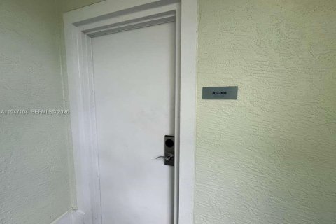 Copropriété à vendre à Doral, Floride: 65.5 m2 № 2003839 - photo 11