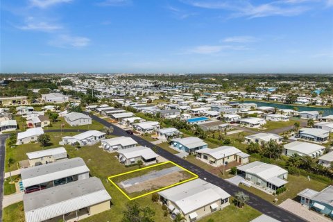 Terreno en venta en Venice, Florida № 1629988 - foto 1