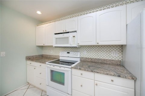 Villa ou maison à vendre à North Port, Floride: 2 chambres, 103.12 m2 № 1906657 - photo 21
