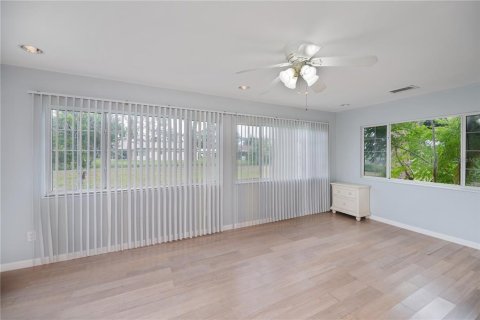 Villa ou maison à vendre à North Port, Floride: 2 chambres, 103.12 m2 № 1906657 - photo 25
