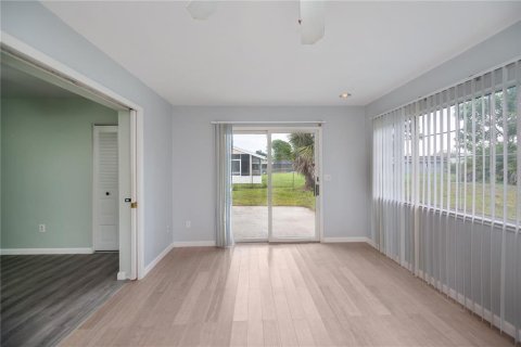 Villa ou maison à vendre à North Port, Floride: 2 chambres, 103.12 m2 № 1906657 - photo 27
