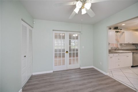 Villa ou maison à vendre à North Port, Floride: 2 chambres, 103.12 m2 № 1906657 - photo 19