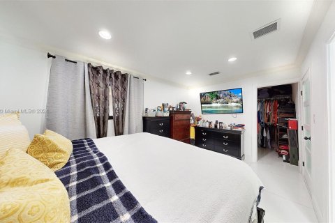 Купить виллу или дом в Хомстед, Флорида 3 спальни, 160.44м2, № 1984873 - фото 25